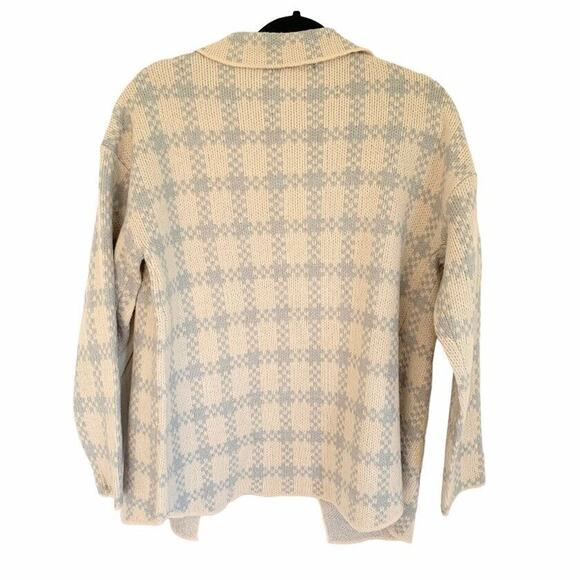 Love Ever After Cardigan Sweater Shacket Womens Size Medium Pockets Plaid Button - Picture 4 of 8